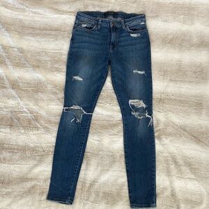 Joe’s Jeans -Beckett distressed skinny ankle jeans 
Size 28